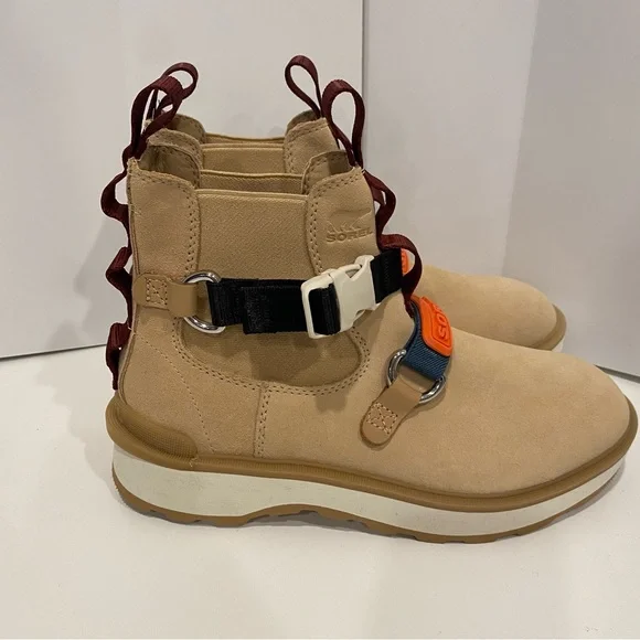 NEW Sorel Hi-Line EQ Waterproof Chelsea Boots Sneakers Ceramic Chalk 8. - Picture 3 of 6